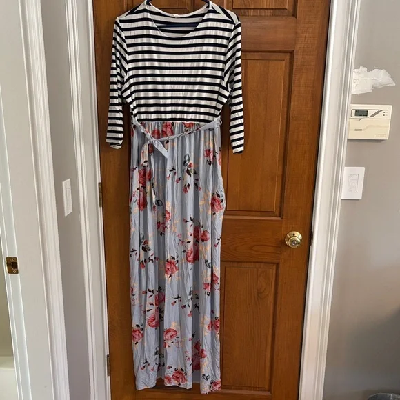 Size XL/1x PinkBlush maternity maxi dress mixed navy stripe and floral pink/blue - Picture 1 of 12
